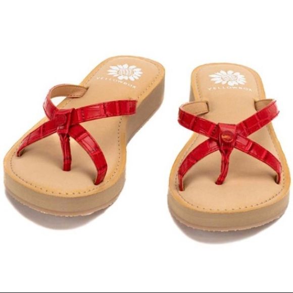 YELLOWBOX Red and Beige Aesy
Sandal Thong with Adjustable Straps Size 8 NEW - Picture 2 of 4